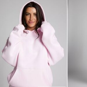 Comfort Minimalist Women's Oversized Hoodie- Pullover in Soft Pink/hood. NWT